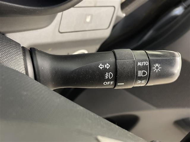 ステラ カスタムＲ　ワンオーナー　社外オーディオ　社外ポータブルナビ　スマートキー　オートライト　ＬＥＤヘッドライト　アイドリングストップ　純正ＡＷ１４インチ　保証書　取扱説明書（7枚目）