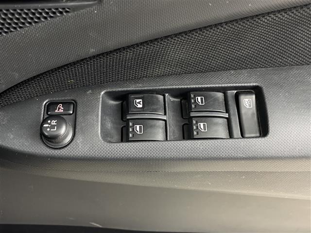 ステラ カスタムＲ　ワンオーナー　社外オーディオ　社外ポータブルナビ　スマートキー　オートライト　ＬＥＤヘッドライト　アイドリングストップ　純正ＡＷ１４インチ　保証書　取扱説明書（11枚目）