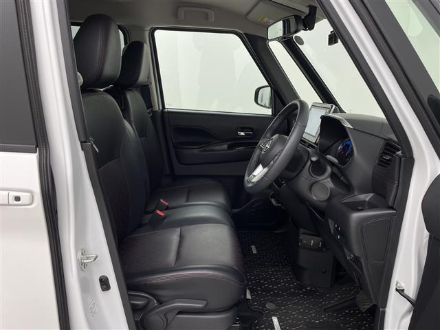 ルークス ハイウェイスター　Ｇターボプロパイロットエディション　純正型ナビ　プロパイロット　エマージェンシーブレーキ　アラウンドビューモニター　革調シートカバー　ＥＴＣ２．０　バックカメラ　前後ドライブレコーダー　アイドリングストップ　両側パワースライドドア（19枚目）