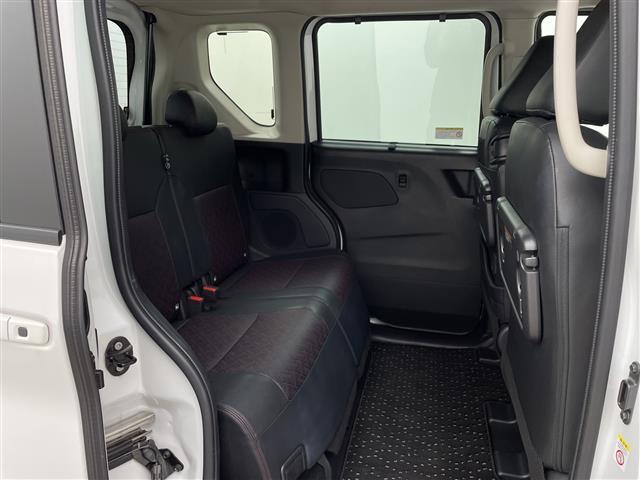 ルークス ハイウェイスター　Ｇターボプロパイロットエディション　純正型ナビ　プロパイロット　エマージェンシーブレーキ　アラウンドビューモニター　革調シートカバー　ＥＴＣ２．０　バックカメラ　前後ドライブレコーダー　アイドリングストップ　両側パワースライドドア（21枚目）