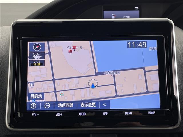 ノア Ｓｉ　ダブルバイビーＩＩＩ　ディーラーナビ　フリップダウンモニター　バックカメラ　ドライブレコーダー　ハーフレザー　両側パワースライドドア　オートホールド　レーンキープアシスト　クルーズコントロール　バイザー　オートハイビーム（3枚目）