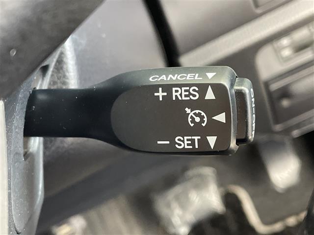 ノア Ｓｉ　ダブルバイビーＩＩＩ　ディーラーナビ　フリップダウンモニター　バックカメラ　ドライブレコーダー　ハーフレザー　両側パワースライドドア　オートホールド　レーンキープアシスト　クルーズコントロール　バイザー　オートハイビーム（17枚目）