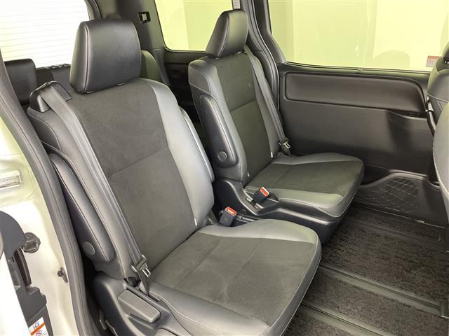 ノア Ｓｉ　ダブルバイビーＩＩＩ　ディーラーナビ　フリップダウンモニター　バックカメラ　ドライブレコーダー　ハーフレザー　両側パワースライドドア　オートホールド　レーンキープアシスト　クルーズコントロール　バイザー　オートハイビーム（22枚目）