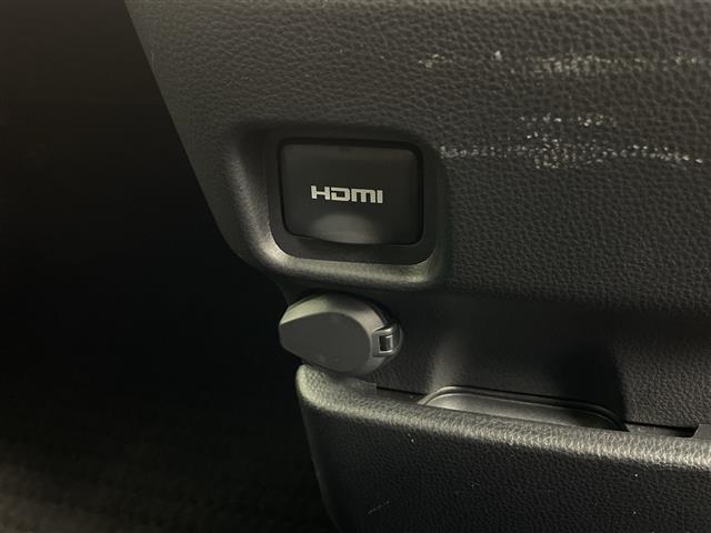 ヴォクシー Ｓ－Ｚ　１０．５型ナビ　１４型有機ＥＬ後席ディスプレイ　バックカメラ　ＥＴＣ２．０　トヨタセーフティセンス　クリアランスソナー　両側パワースライドドア　純正１７インチＡＷ　ＬＥＤヘッドライト　オートライト（20枚目）