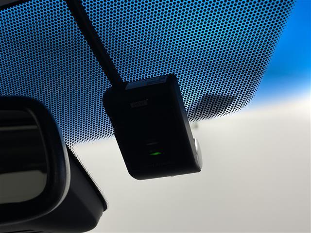 デリカＤ：５ アーバンギア　Ｇ　パワーパッケージ　純正１０型ナビ　マルチアラウンドモニター　フリップダウンモニター　フルセグテレビ　両側パワースライドドア　電動リアゲート　電動サイドステップ　ドライブレコーダー　ＥＴＣ　革巻きステアリング　ステリモ（18枚目）