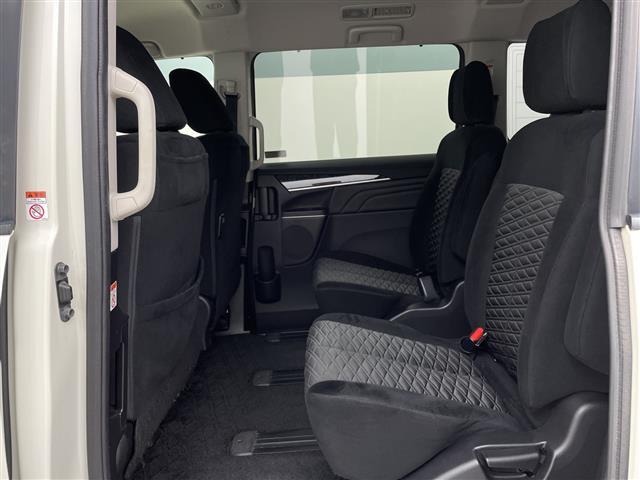 デリカＤ：５ アーバンギア　Ｇ　パワーパッケージ　純正１０型ナビ　マルチアラウンドモニター　フリップダウンモニター　フルセグテレビ　両側パワースライドドア　電動リアゲート　電動サイドステップ　ドライブレコーダー　ＥＴＣ　革巻きステアリング　ステリモ（26枚目）