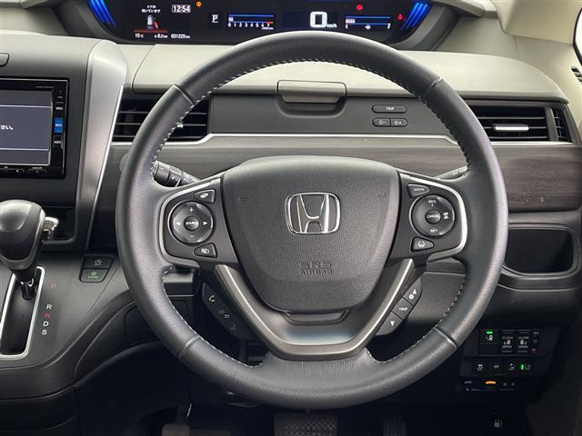 フリード＋ Ｇ・ホンダセンシング　純正ナビ　バックカメラ　ＥＴＣ　ドライブレコーダー　ホンダセンシング　ステアリングスイッチ　両側パワースライドドア　追従クルーズコントロール　ＬＥＤヘッドライト　レーンキープアシスト　純正フロアマット（5枚目）