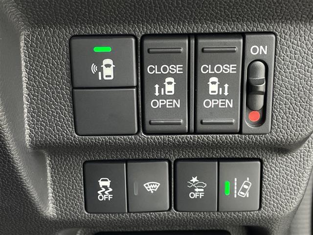 フリード＋ Ｇ・ホンダセンシング　純正ナビ　バックカメラ　ＥＴＣ　ドライブレコーダー　ホンダセンシング　ステアリングスイッチ　両側パワースライドドア　追従クルーズコントロール　ＬＥＤヘッドライト　レーンキープアシスト　純正フロアマット（9枚目）