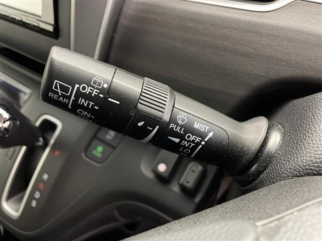 フリード＋ Ｇ・ホンダセンシング　純正ナビ　バックカメラ　ＥＴＣ　ドライブレコーダー　ホンダセンシング　ステアリングスイッチ　両側パワースライドドア　追従クルーズコントロール　ＬＥＤヘッドライト　レーンキープアシスト　純正フロアマット（13枚目）