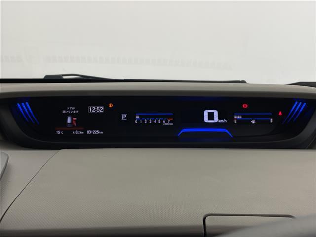 フリード＋ Ｇ・ホンダセンシング　純正ナビ　バックカメラ　ＥＴＣ　ドライブレコーダー　ホンダセンシング　ステアリングスイッチ　両側パワースライドドア　追従クルーズコントロール　ＬＥＤヘッドライト　レーンキープアシスト　純正フロアマット（16枚目）