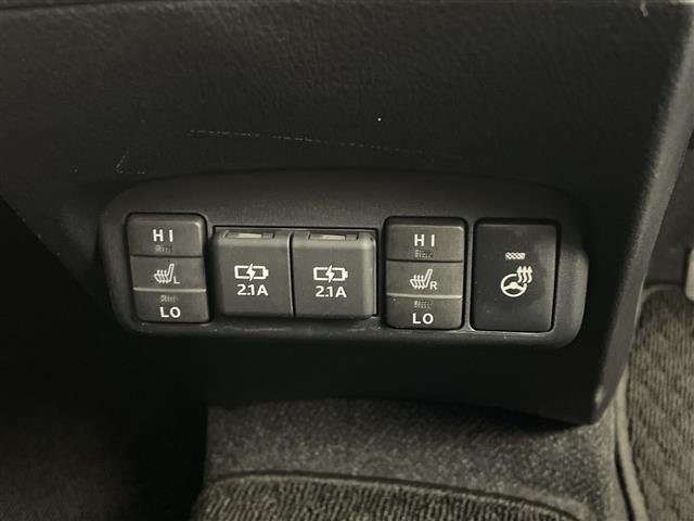 シエンタ ハイブリッド　ファンベースＧ　純正ナビ　バックカメラ　モデリスタエアロ　両側パワースライドドア　トヨタセーフティーセンス　プリクラッシュセーフティ　レーンディパーチャーアラート　オートマチックハイビーム　クルーズコントロール（17枚目）