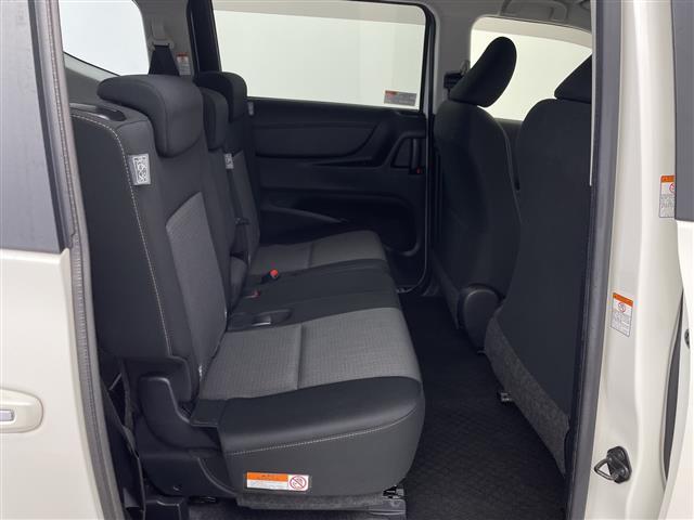 シエンタ ハイブリッド　ファンベースＧ　純正ナビ　バックカメラ　モデリスタエアロ　両側パワースライドドア　トヨタセーフティーセンス　プリクラッシュセーフティ　レーンディパーチャーアラート　オートマチックハイビーム　クルーズコントロール（22枚目）