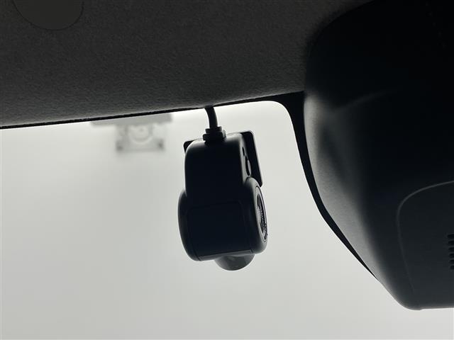 タント Ｘ　ワンオーナー　１０インチディーラーナビ　バックカメラ　両側パワースライドドア　ＬＥＤヘッドライト　ベンチシート　シートヒーター　レーンキープアシスト　オートハイビーム　オートホールド　Ａストップ（3枚目）