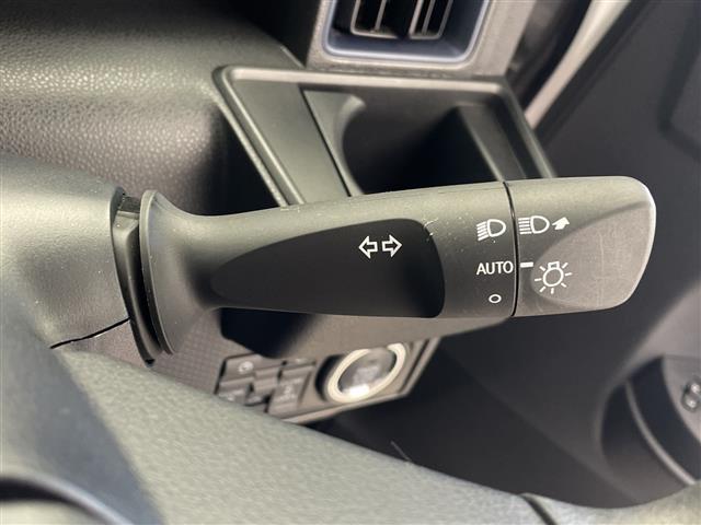 タント Ｘ　ワンオーナー　１０インチディーラーナビ　バックカメラ　両側パワースライドドア　ＬＥＤヘッドライト　ベンチシート　シートヒーター　レーンキープアシスト　オートハイビーム　オートホールド　Ａストップ（11枚目）