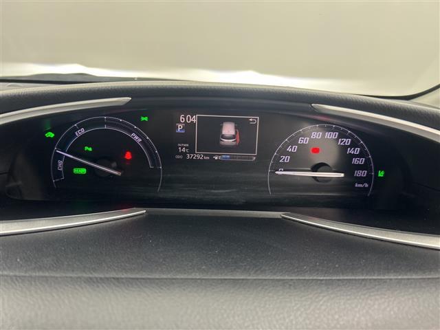 シエンタ ハイブリッドＧ　クエロ　純正ナビ　バックカメラ　モデリスタエアロ　Ｔｏｙｏｔａ　Ｓａｆｅｔｙ　Ｓｅｎｓｅ　プリクラッシュセーフティ　レーンディパーチャーアラート　オートマチックハイビーム　先行車発進告知機能　ドラレコ　ＬＥＤ（5枚目）