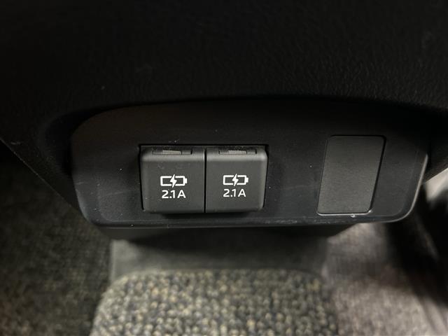 シエンタ ハイブリッドＧ　クエロ　純正ナビ　バックカメラ　モデリスタエアロ　Ｔｏｙｏｔａ　Ｓａｆｅｔｙ　Ｓｅｎｓｅ　プリクラッシュセーフティ　レーンディパーチャーアラート　オートマチックハイビーム　先行車発進告知機能　ドラレコ　ＬＥＤ（18枚目）