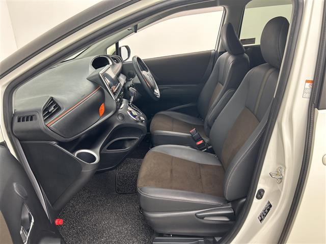 シエンタ ハイブリッドＧ　クエロ　純正ナビ　バックカメラ　モデリスタエアロ　Ｔｏｙｏｔａ　Ｓａｆｅｔｙ　Ｓｅｎｓｅ　プリクラッシュセーフティ　レーンディパーチャーアラート　オートマチックハイビーム　先行車発進告知機能　ドラレコ　ＬＥＤ（26枚目）