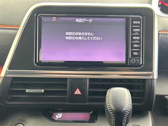 シエンタ Ｇ　純正ＳＤナビ　バックカメラ　両側パワースライドドア　トヨタセーフティセンス　レーンキープアシスト　衝突被害軽減ブレーキ　ステアリングリモコン　純正フロアマット　スマートキー　アイドリングストップ（4枚目）