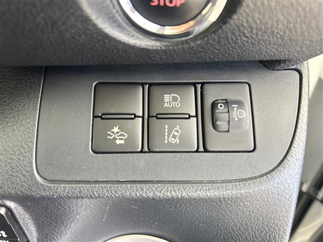 シエンタ Ｇ　純正ＳＤナビ　バックカメラ　両側パワースライドドア　トヨタセーフティセンス　レーンキープアシスト　衝突被害軽減ブレーキ　ステアリングリモコン　純正フロアマット　スマートキー　アイドリングストップ（19枚目）