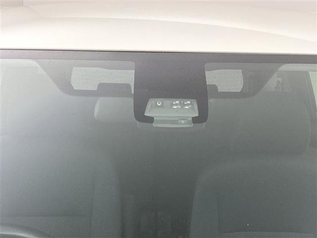 シエンタ Ｇ　純正ＳＤナビ　バックカメラ　両側パワースライドドア　トヨタセーフティセンス　レーンキープアシスト　衝突被害軽減ブレーキ　ステアリングリモコン　純正フロアマット　スマートキー　アイドリングストップ（20枚目）