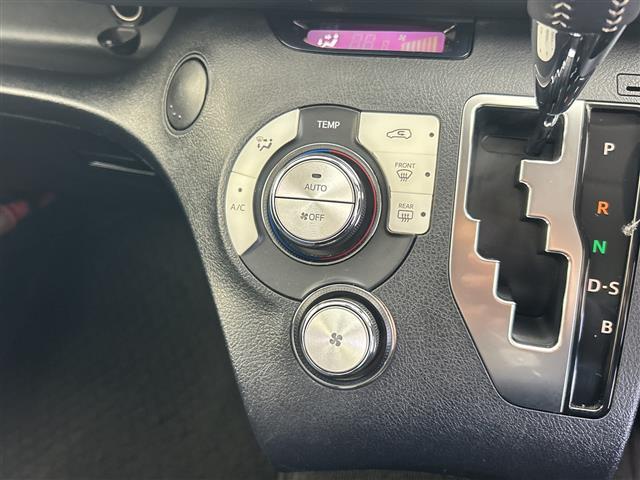 シエンタ Ｇ　純正ＳＤナビ　バックカメラ　両側パワースライドドア　トヨタセーフティセンス　レーンキープアシスト　衝突被害軽減ブレーキ　ステアリングリモコン　純正フロアマット　スマートキー　アイドリングストップ（21枚目）