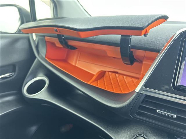 シエンタ Ｇ　純正ＳＤナビ　バックカメラ　両側パワースライドドア　トヨタセーフティセンス　レーンキープアシスト　衝突被害軽減ブレーキ　ステアリングリモコン　純正フロアマット　スマートキー　アイドリングストップ（25枚目）