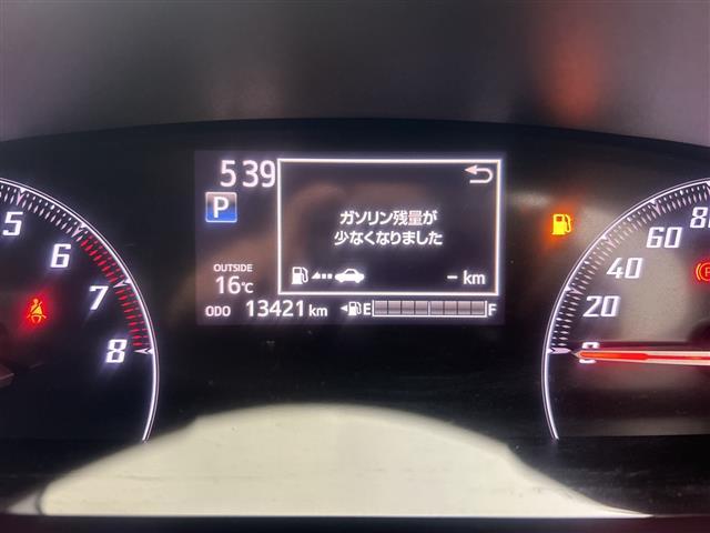 シエンタ ファンベースＧ　純正ＳＤナビ　バックカメラ　前後ドライブレコーダー　両側パワースライドドア　ビルトインＥＴＣ　トヨタセーフティセンス　レーンキープアシスト　コーナーセンサー　純正ＡＷ１５インチ　スマートキー　禁煙車（9枚目）