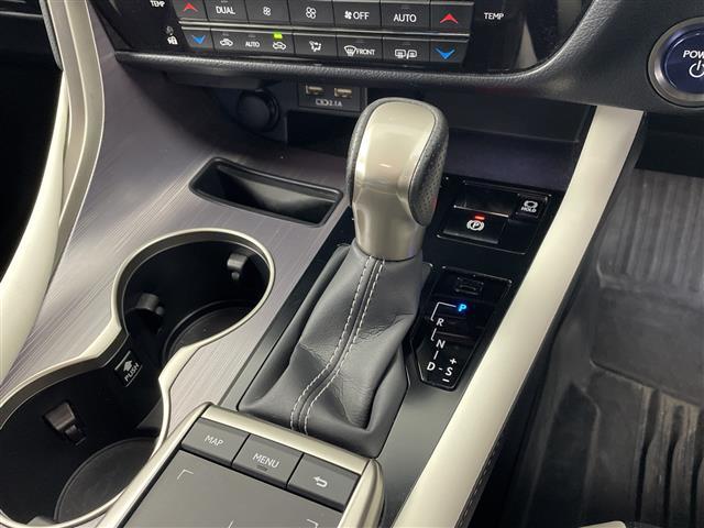 ＲＸ ＲＸ４５０ｈ　Ｆスポーツ　ワンオーナー　パノラマルーフ　パノラミックビューモニター　レクサスセーフティプラス　ブラインドスポットモニタ　３眼ＬＥＤヘッドライト　前後ドライブレコーダー　シートメモリー　ヘッドアップディスプレイ（12枚目）