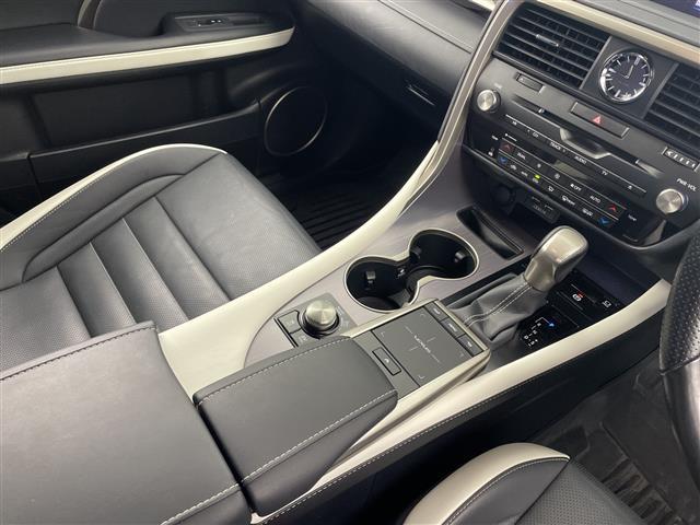 ＲＸ ＲＸ４５０ｈ　Ｆスポーツ　ワンオーナー　パノラマルーフ　パノラミックビューモニター　レクサスセーフティプラス　ブラインドスポットモニタ　３眼ＬＥＤヘッドライト　前後ドライブレコーダー　シートメモリー　ヘッドアップディスプレイ（13枚目）