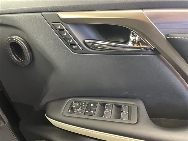 ＲＸ ＲＸ４５０ｈ　Ｆスポーツ　ワンオーナー　パノラマルーフ　パノラミックビューモニター　レクサスセーフティプラス　ブラインドスポットモニタ　３眼ＬＥＤヘッドライト　前後ドライブレコーダー　シートメモリー　ヘッドアップディスプレイ（16枚目）