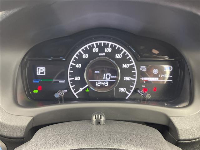 ノート 　純正ＳＤナビ　テレビキャンセラー　デジタルインナーミラー　前後ドライブレコーダー　アラウンドビューモニター　コーナーセンサー　ビルドインＥＴＣ　純正アルミホイール　ＬＥＤヘッドライト　ドアバイザー（10枚目）