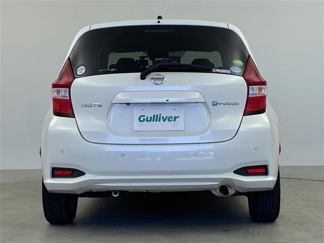 ノート 　純正ＳＤナビ　テレビキャンセラー　デジタルインナーミラー　前後ドライブレコーダー　アラウンドビューモニター　コーナーセンサー　ビルドインＥＴＣ　純正アルミホイール　ＬＥＤヘッドライト　ドアバイザー（31枚目）