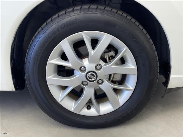 ノート 　純正ＳＤナビ　テレビキャンセラー　デジタルインナーミラー　前後ドライブレコーダー　アラウンドビューモニター　コーナーセンサー　ビルドインＥＴＣ　純正アルミホイール　ＬＥＤヘッドライト　ドアバイザー（36枚目）