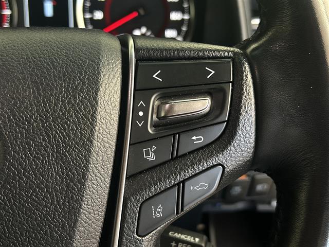 アルファード ２．５Ｓ　Ｃパッケージ　純正ナビ機能付きディスプレイオーディオ　サンルーフ　純正１２．１型フリップダウンモニター　前後ドライブレコーダー　ビルドインＥＴＣ　オートホールド　両側パワースライドドア　ＬＥＤヘッドライト　クルコン（9枚目）