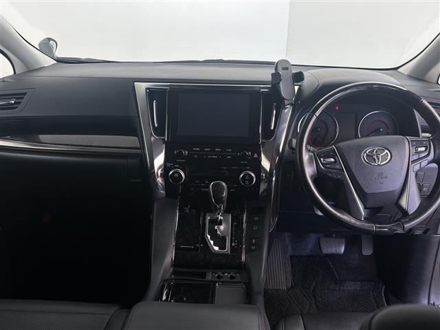 アルファード ２．５Ｓ　Ｃパッケージ　純正ナビ機能付きディスプレイオーディオ　サンルーフ　純正１２．１型フリップダウンモニター　前後ドライブレコーダー　ビルドインＥＴＣ　オートホールド　両側パワースライドドア　ＬＥＤヘッドライト　クルコン（42枚目）