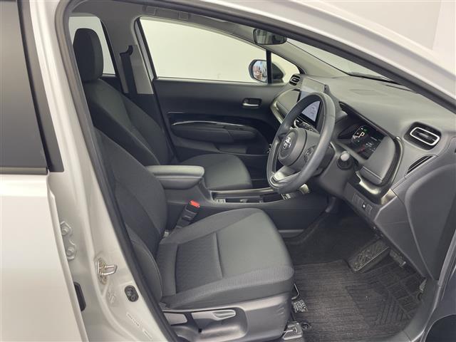 アクア Ｚ　ＴＯＹＯＴＡセーフティセンス　純正１０型ディスプレイオーディオ　レーダークルーズコントロール　バックカメラ　社外ＥＴＣ　純正フロアマット　レーンキープアシスト　ＬＥＤヘッドライト　オートハイビーム（27枚目）