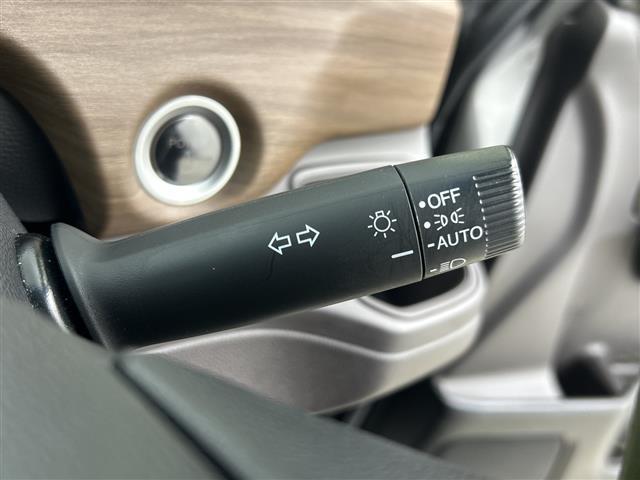 フリードハイブリッド ハイブリッド・Gホンダセンシング ホンダセンシング 純正9インチナビ 追従クルーズコントロール 両側パワースライドドア ビルトインETC シートヒーター LEDヘッドライト サンシェード ロードサイドアシスト レーンキープアシスト(9枚目)