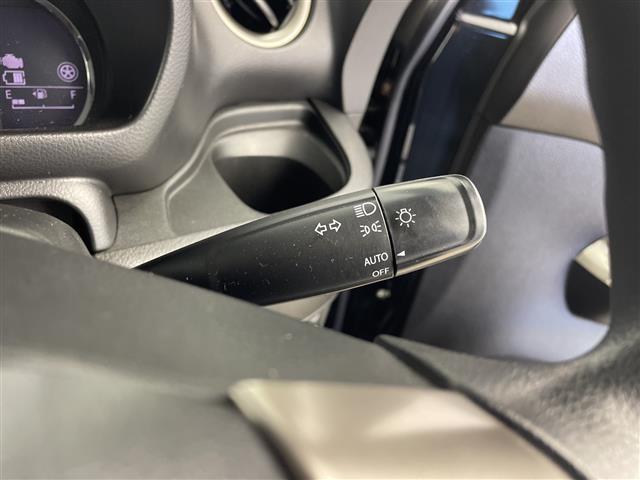 スペーシアカスタムＺ ベースグレード　ワンオーナー　社外ナビ　デュアルカメラブレーキサポート　ビルドインＥＴＣ　シートヒーター　ベンチシート　バックカメラモニター　片側パワースライドドア　オートライト　レーンキープアシスト　スマートキー（10枚目）