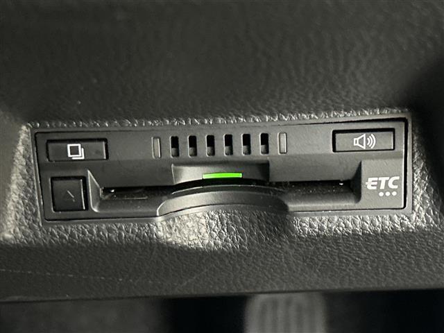 ヤリスクロス ハイブリッドＺ　純正ＤＡ　パノラミックビューモニター　Ｔｏｙｏｔａ　Ｓａｆｅｔｙ　Ｓｅｎｓｅ　プリクラッシュセーフティ　レーントレーシングアシスト　レーダークルーズコントロール　アダプティブハイビームシステム　ＬＥＤ（13枚目）