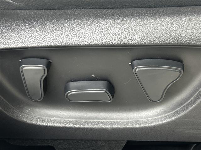 ヤリスクロス ハイブリッドＺ　純正ＤＡ　パノラミックビューモニター　Ｔｏｙｏｔａ　Ｓａｆｅｔｙ　Ｓｅｎｓｅ　プリクラッシュセーフティ　レーントレーシングアシスト　レーダークルーズコントロール　アダプティブハイビームシステム　ＬＥＤ（16枚目）