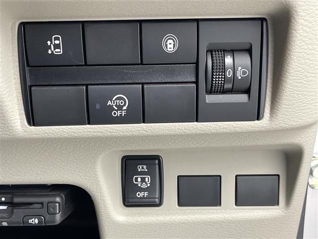 ルークス Ｘ　純正ＳＤナビ　アラウンドビューモニター　片側パワースライドドア　ＥＴＣ　ドライブレコーダー　エマージェンシーブレーキ　コーナーセンサー　ステアリングリモコン　純正フロアマット　スマートキー　Ａストップ（14枚目）