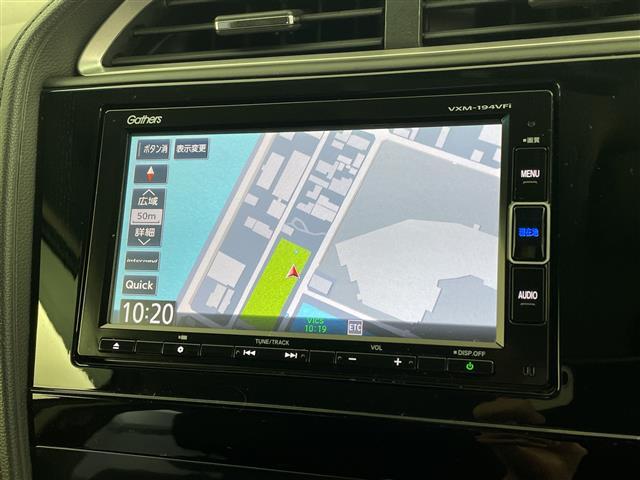 シャトル ハイブリッド　ホンダセンシング　純正ＳＤナビ　レーダークルーズコントロール　レーンキープアシスト　パドルシフト　前席シートヒーター　ドライブレコーダー　ドアバイザー　ＬＥＤヘッドライト　ビルドインＥＴＣ　電格ミラー（2枚目）