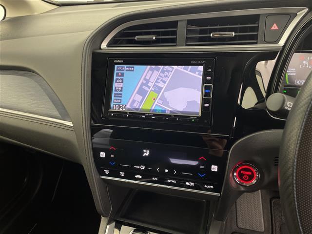 シャトル ハイブリッド　ホンダセンシング　純正ＳＤナビ　レーダークルーズコントロール　レーンキープアシスト　パドルシフト　前席シートヒーター　ドライブレコーダー　ドアバイザー　ＬＥＤヘッドライト　ビルドインＥＴＣ　電格ミラー（5枚目）