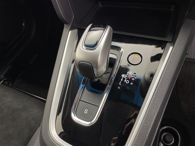 シャトル ハイブリッド　ホンダセンシング　純正ＳＤナビ　レーダークルーズコントロール　レーンキープアシスト　パドルシフト　前席シートヒーター　ドライブレコーダー　ドアバイザー　ＬＥＤヘッドライト　ビルドインＥＴＣ　電格ミラー（15枚目）