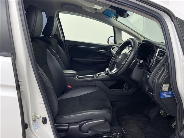 シャトル ハイブリッド　ホンダセンシング　純正ＳＤナビ　レーダークルーズコントロール　レーンキープアシスト　パドルシフト　前席シートヒーター　ドライブレコーダー　ドアバイザー　ＬＥＤヘッドライト　ビルドインＥＴＣ　電格ミラー（18枚目）