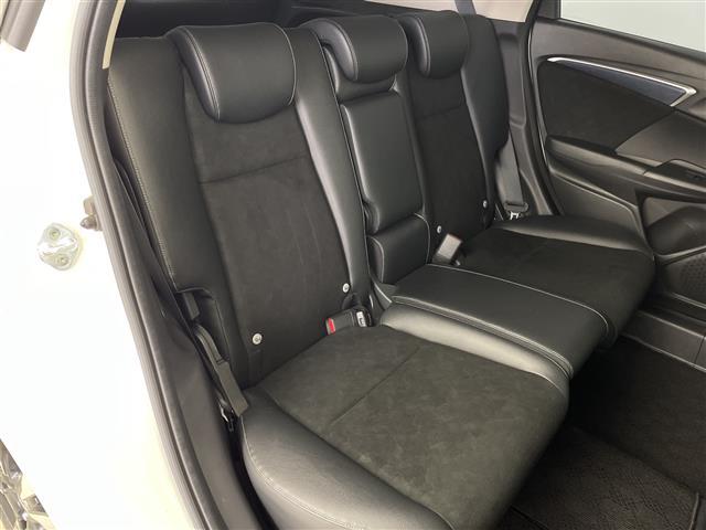 シャトル ハイブリッド　ホンダセンシング　純正ＳＤナビ　レーダークルーズコントロール　レーンキープアシスト　パドルシフト　前席シートヒーター　ドライブレコーダー　ドアバイザー　ＬＥＤヘッドライト　ビルドインＥＴＣ　電格ミラー（21枚目）