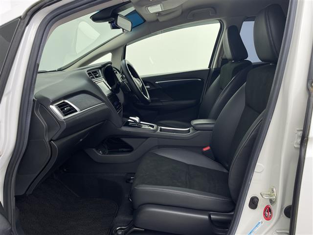 シャトル ハイブリッド　ホンダセンシング　純正ＳＤナビ　レーダークルーズコントロール　レーンキープアシスト　パドルシフト　前席シートヒーター　ドライブレコーダー　ドアバイザー　ＬＥＤヘッドライト　ビルドインＥＴＣ　電格ミラー（23枚目）