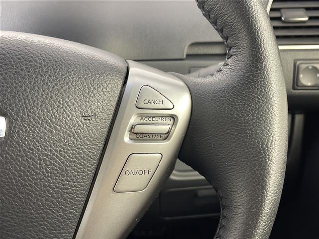 セレナ ＨＷＳ　Ｓ　ＨＶ　Ｖセレ　＋Ｓｅｆｔｙ　ワンオーナー　社外ＳＤナビ　フリップダウンモニター　ミラー一体型ドライブレコーダー　クルーズコントロール　ビルドインＥＴＣ　両側パワースライドドア　アレンジシート　アイドリングストップ　ドアバイザー（5枚目）