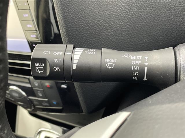 セレナ ＨＷＳ　Ｓ　ＨＶ　Ｖセレ　＋Ｓｅｆｔｙ　ワンオーナー　社外ＳＤナビ　フリップダウンモニター　ミラー一体型ドライブレコーダー　クルーズコントロール　ビルドインＥＴＣ　両側パワースライドドア　アレンジシート　アイドリングストップ　ドアバイザー（8枚目）