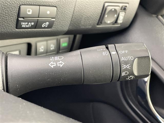 セレナ ＨＷＳ　Ｓ　ＨＶ　Ｖセレ　＋Ｓｅｆｔｙ　ワンオーナー　社外ＳＤナビ　フリップダウンモニター　ミラー一体型ドライブレコーダー　クルーズコントロール　ビルドインＥＴＣ　両側パワースライドドア　アレンジシート　アイドリングストップ　ドアバイザー（9枚目）